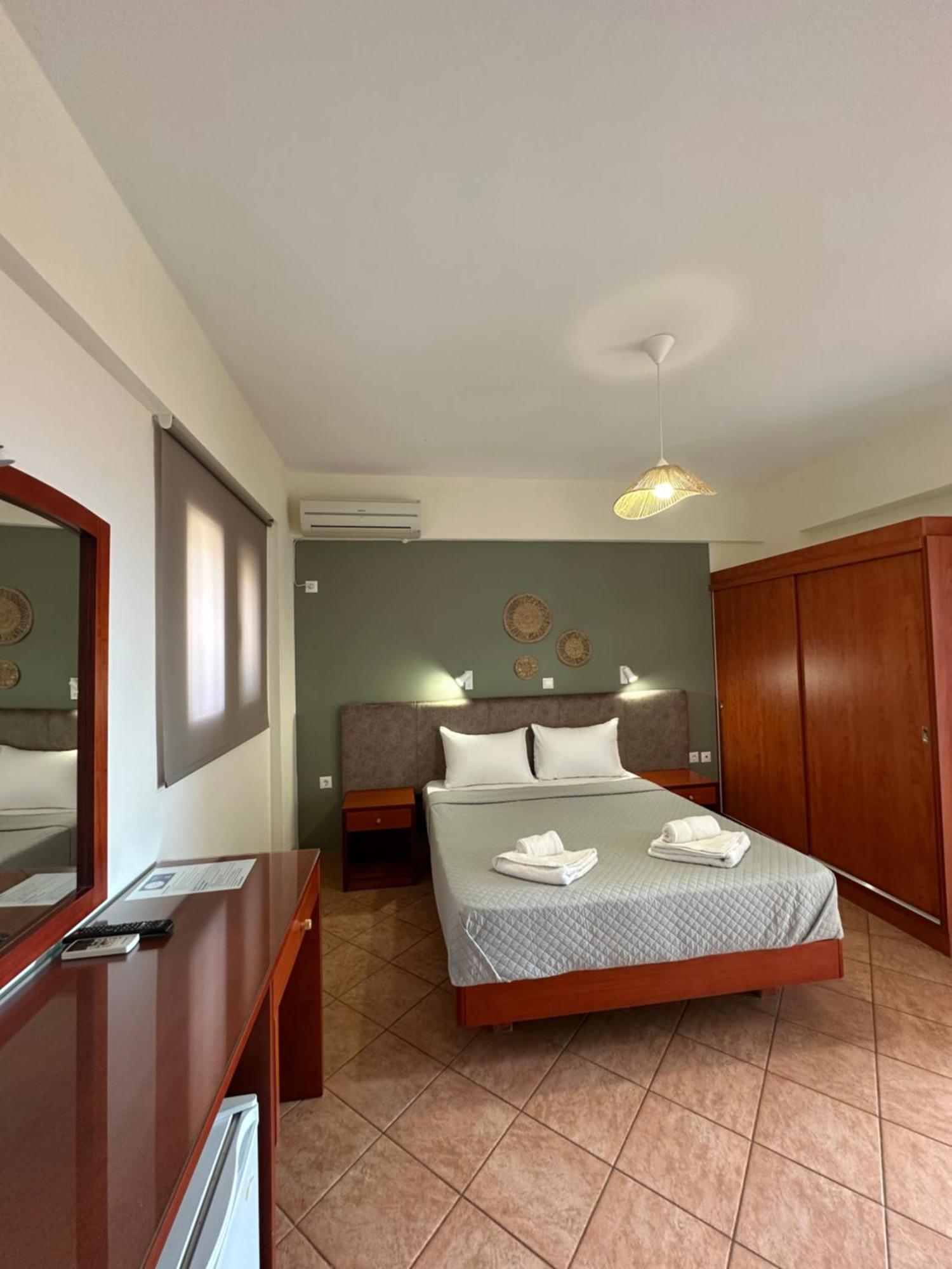 Semiramis Hotel Frinion Room photo