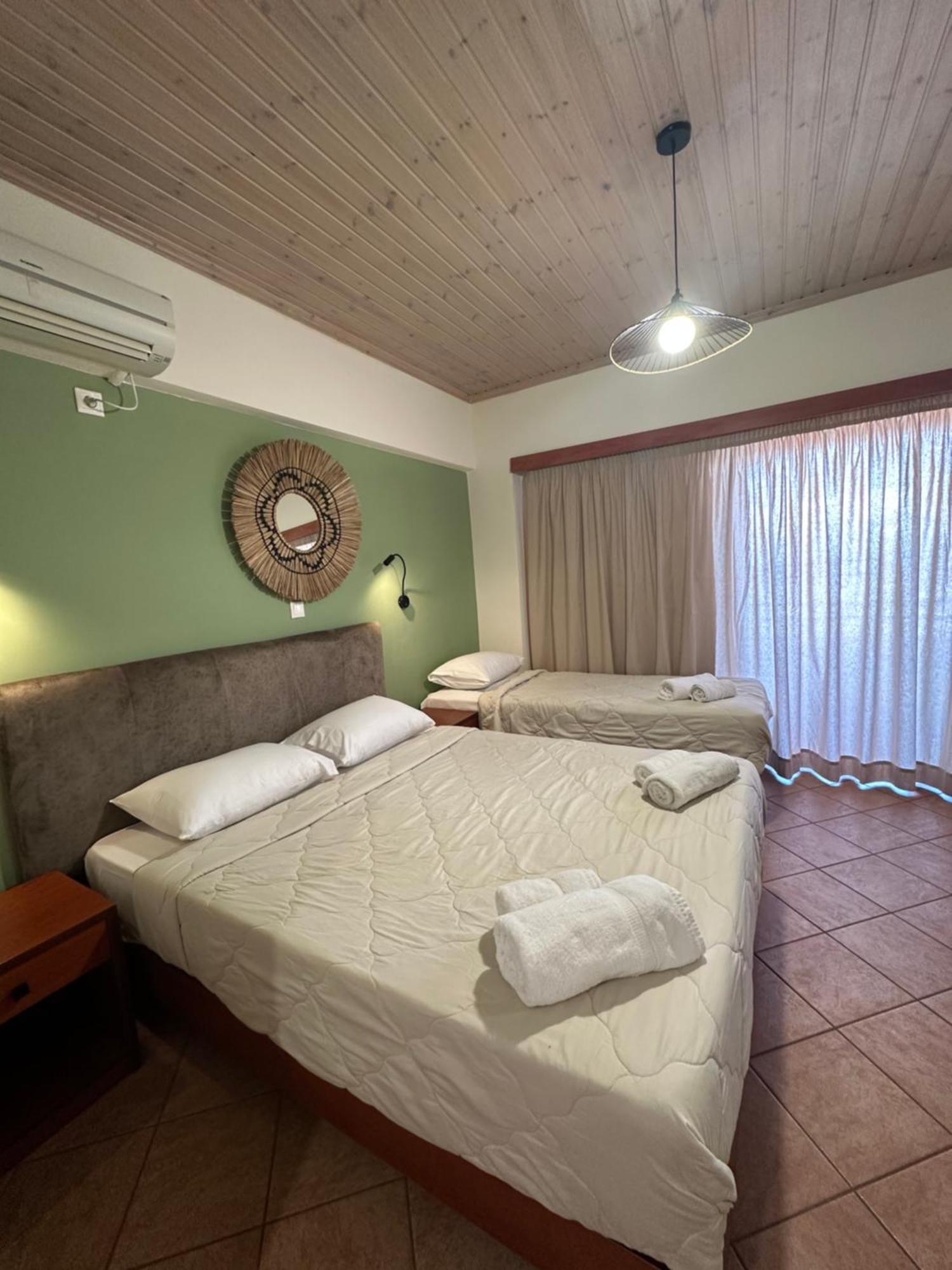 Semiramis Hotel Frinion Room photo