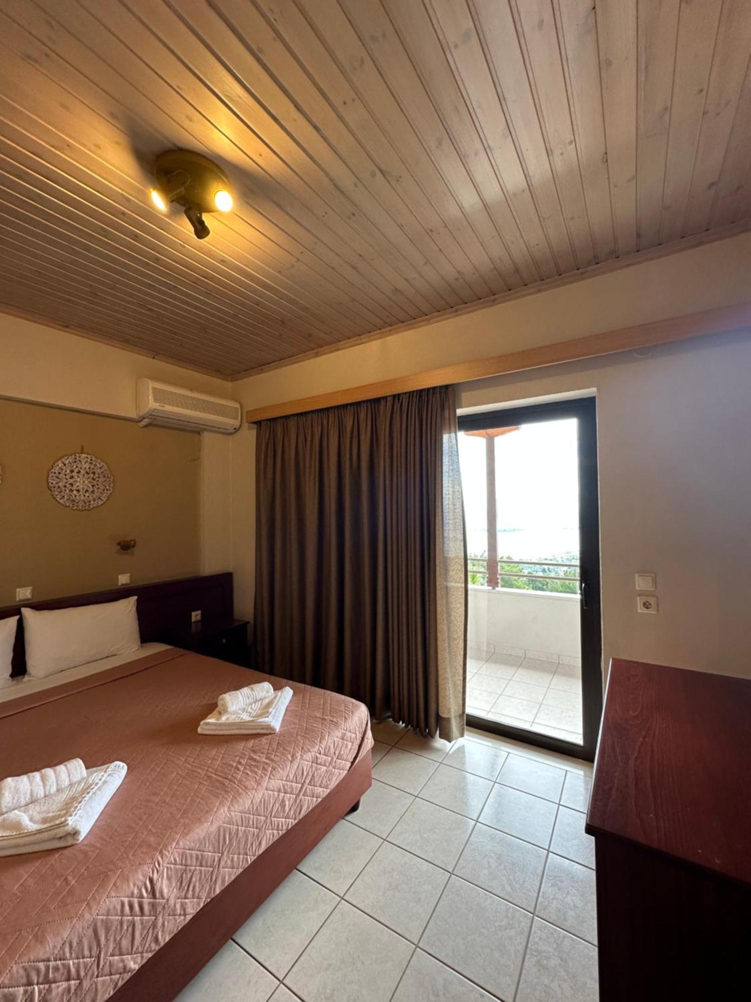 Semiramis Hotel Frinion Room photo